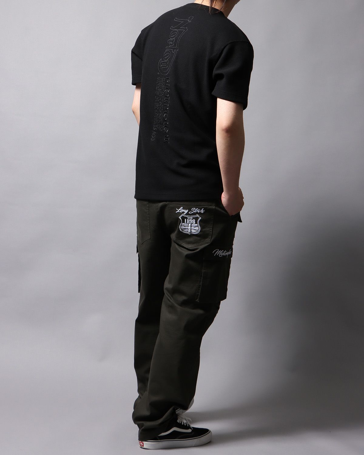 ブラック：178cm/75kg(Lサイズ着用)