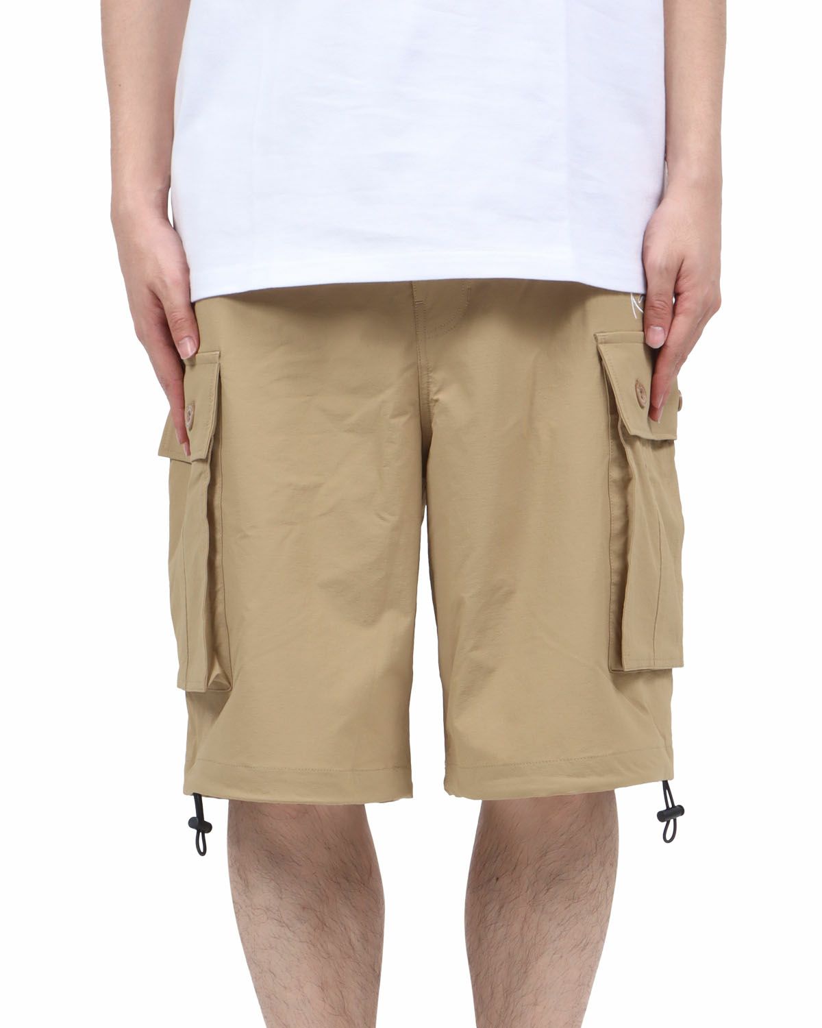 ベージュ：173cm60kg(32inc着用)