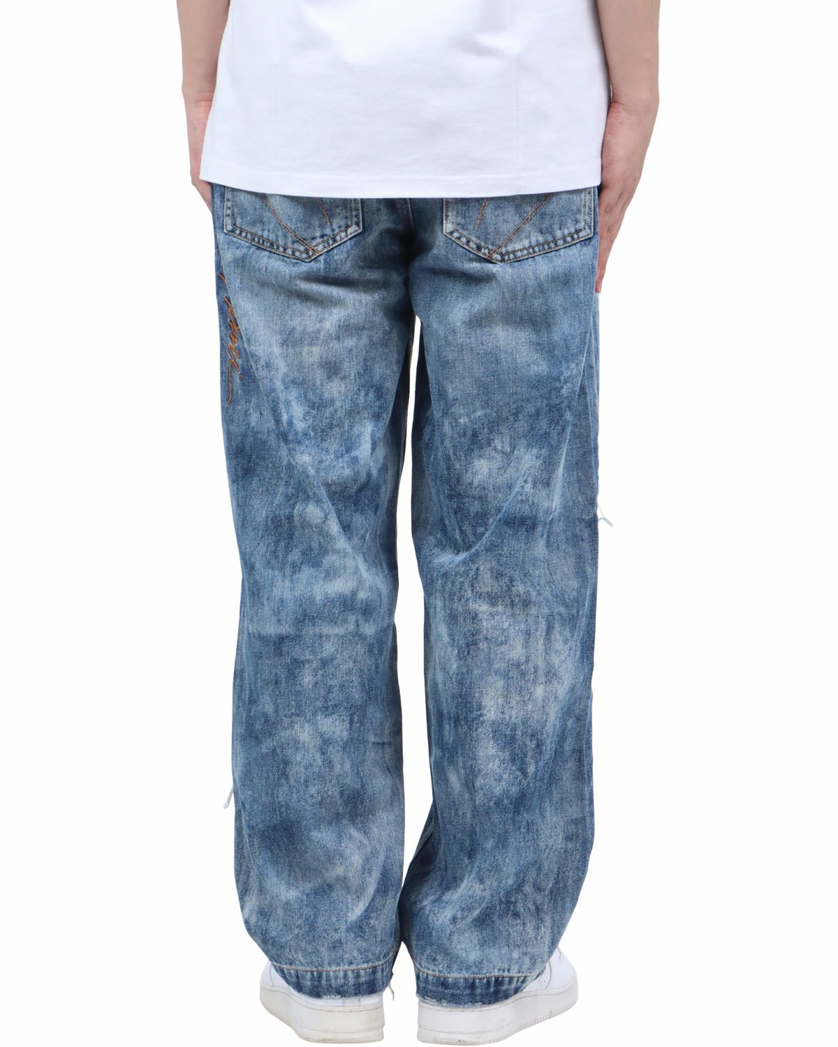 ブリーチ：173cm60kg(32inc着用)