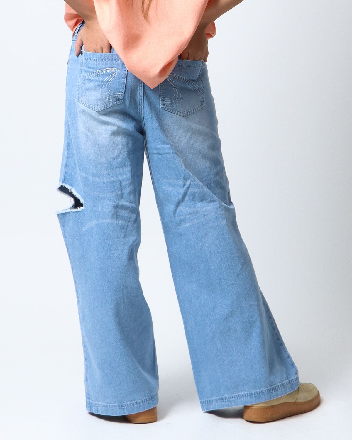 ブリーチ：167cm(Lサイズ着用)