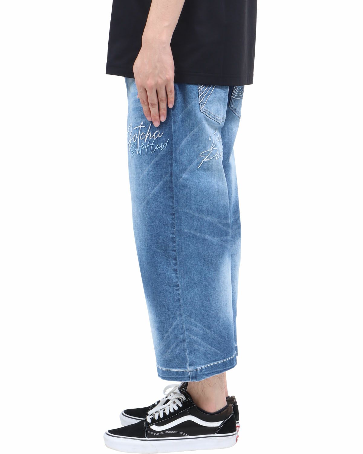 ブリーチ：173cm60kg(Mサイズ着用)