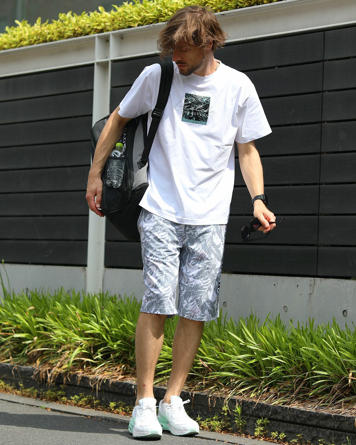 ホワイト183cm/70kg(Lサイズ着用)