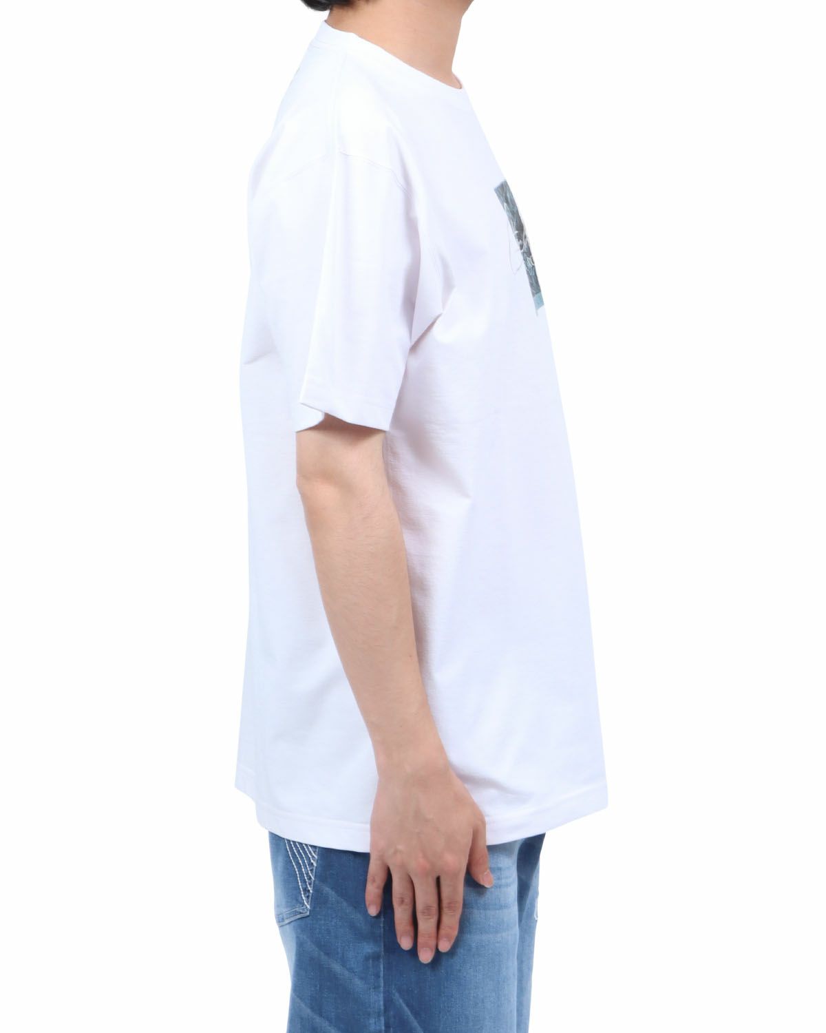 ホワイト：173cm60kg(Lサイズ着用)