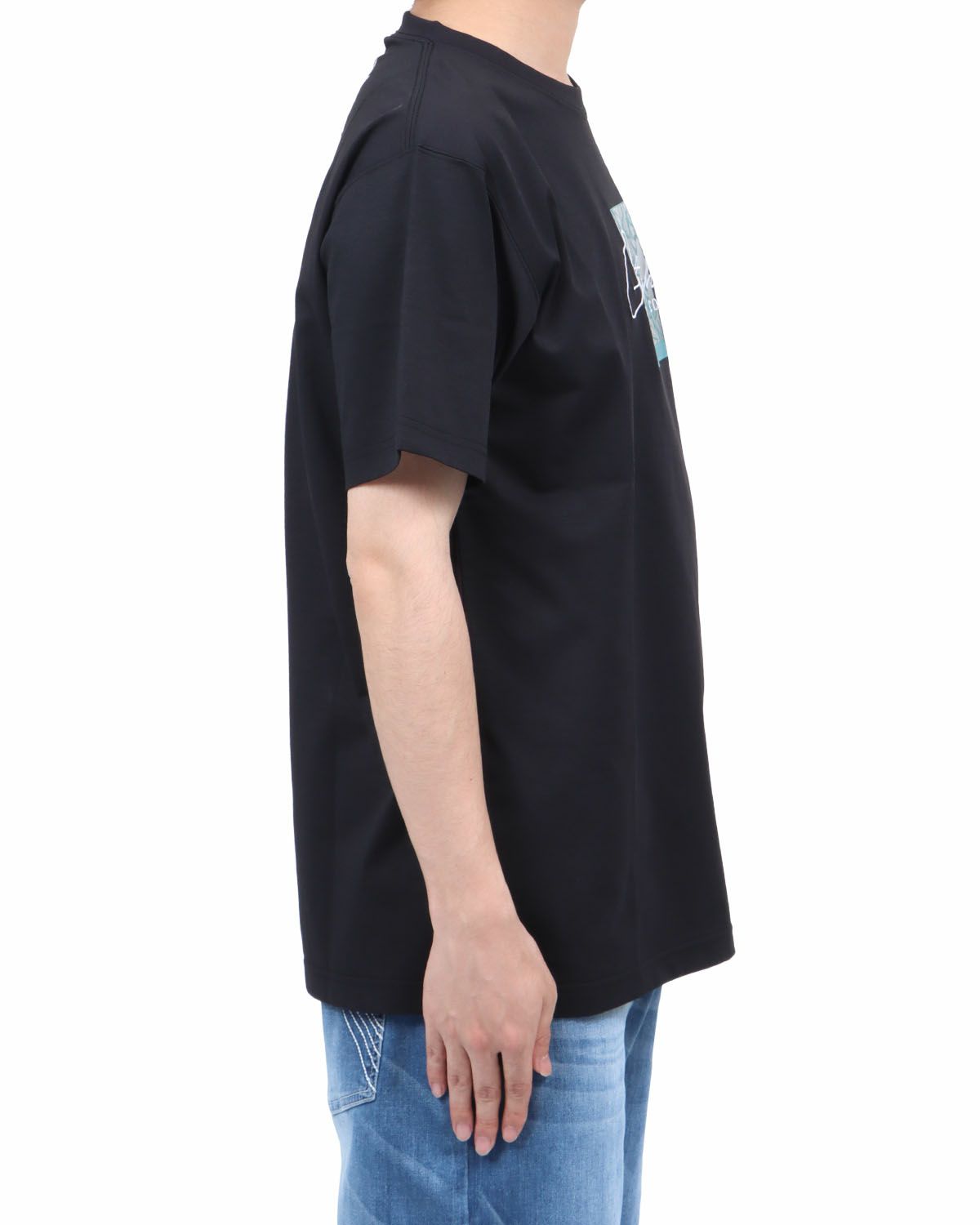 ブラック：173cm60kg(Lサイズ着用)