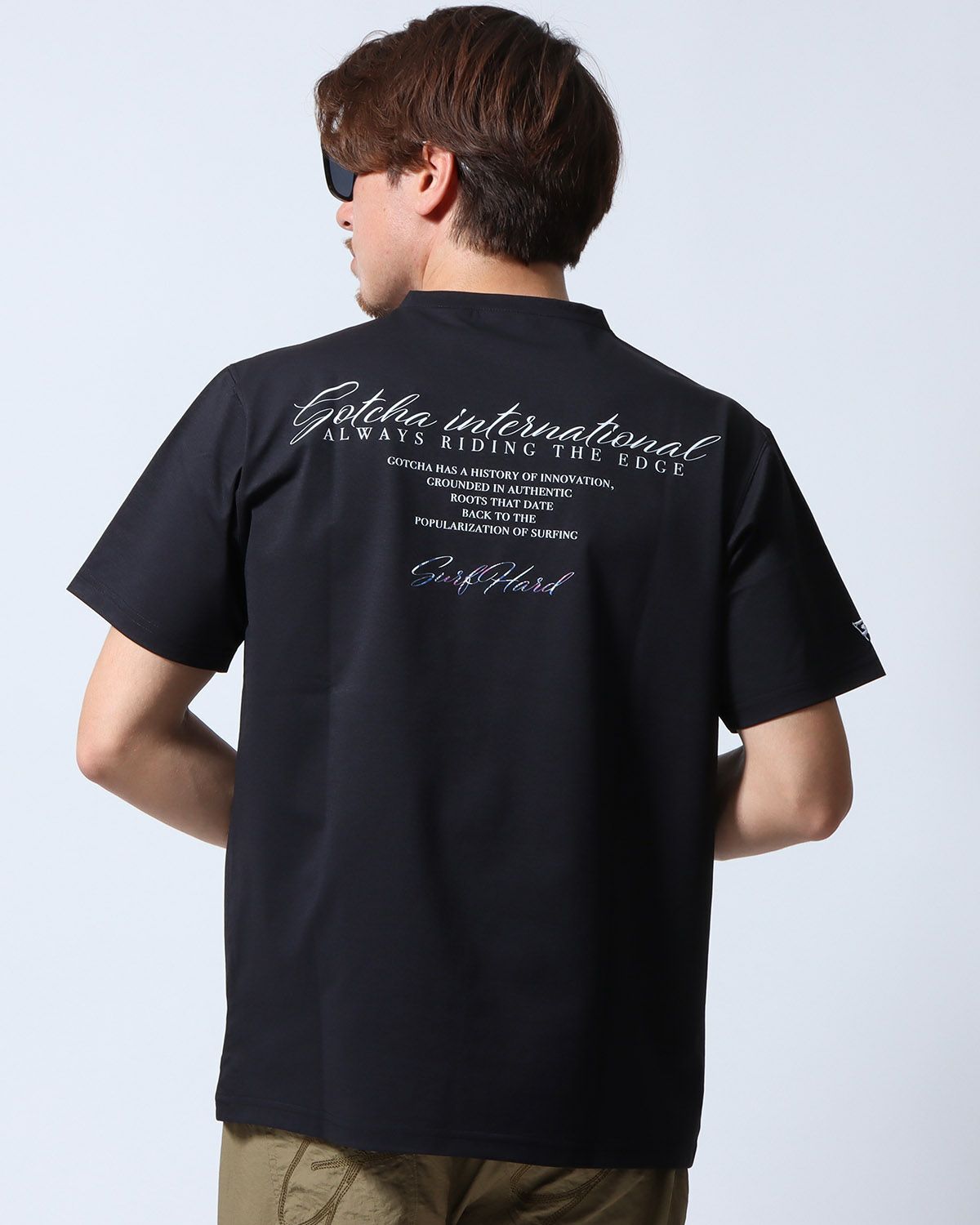 ブラック：180cm70kg(Lサイズ着用)