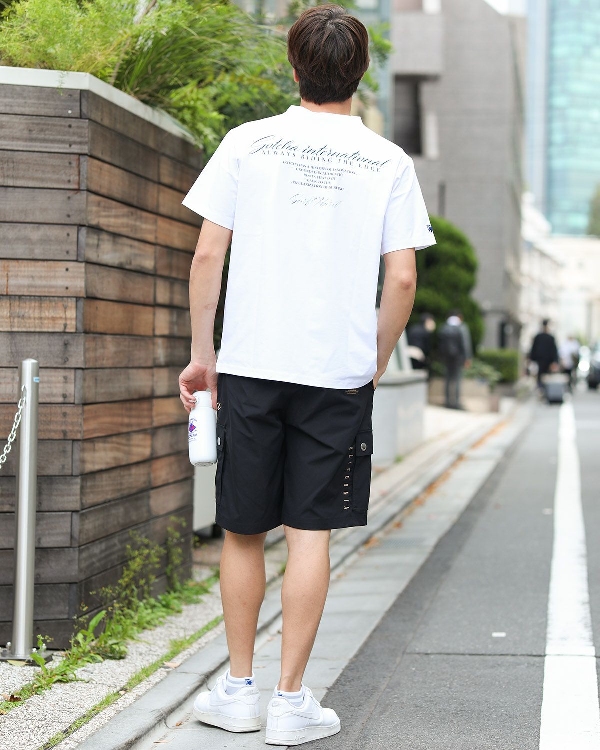 ホワイト：180cm70kg(Lサイズ着用)