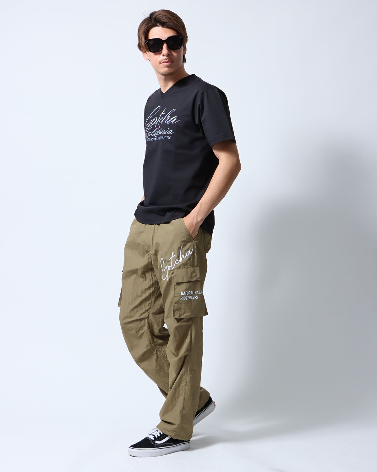 ブラック：180cm70kg(Lサイズ着用)