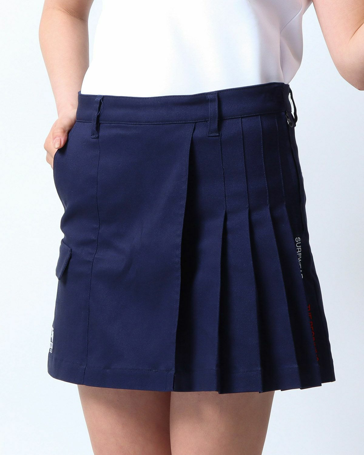 ネイビー：161cm(Mサイズ着用)