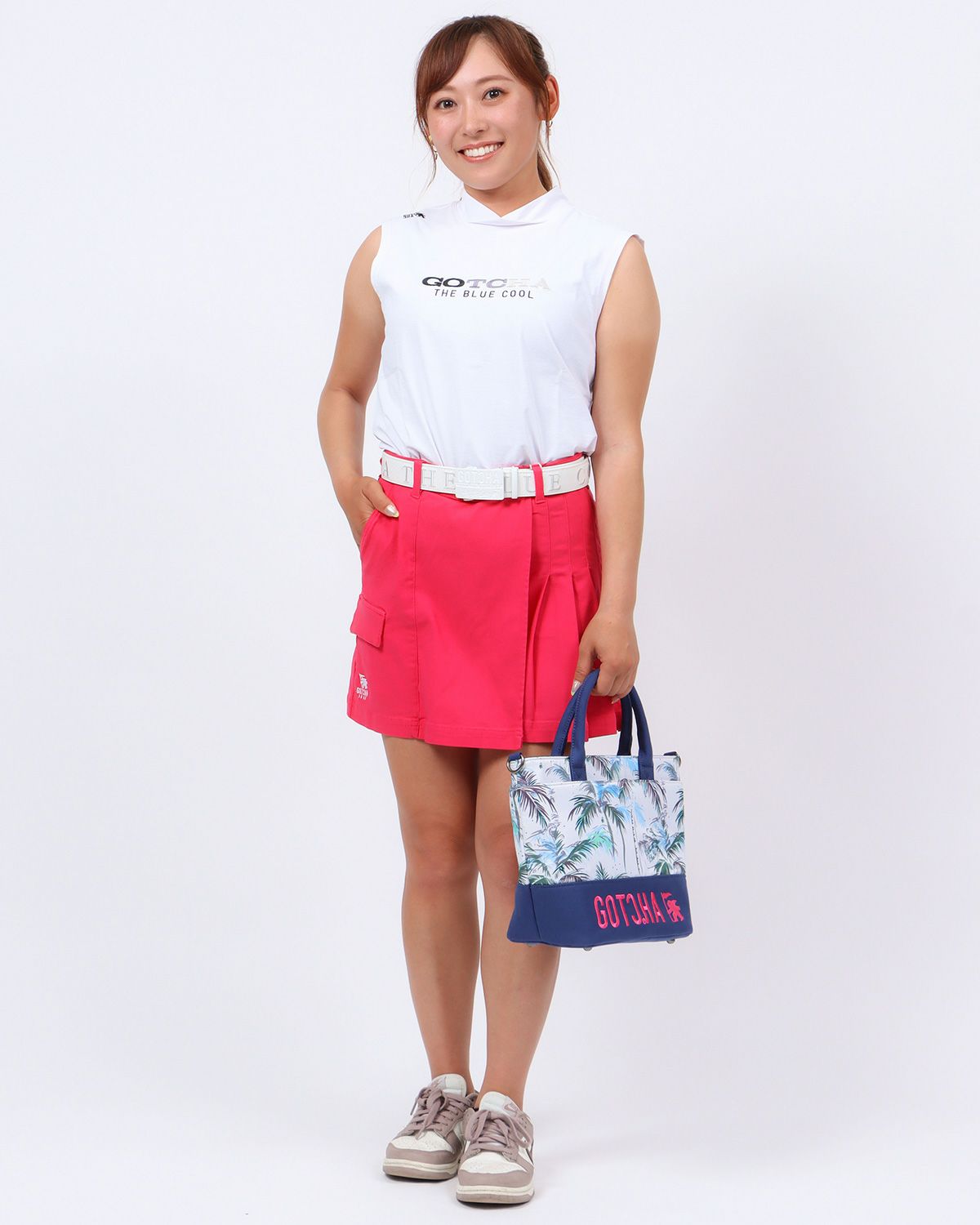 ピンク：154cm(Sサイズ着用)