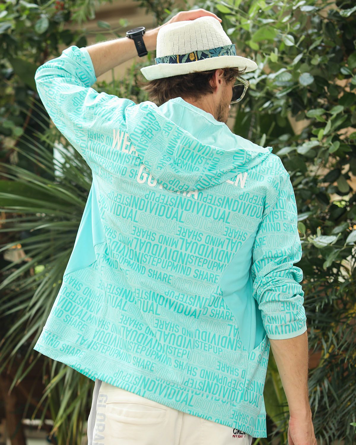 ミントグリーン：183cm/70kg(Lサイズ着用)