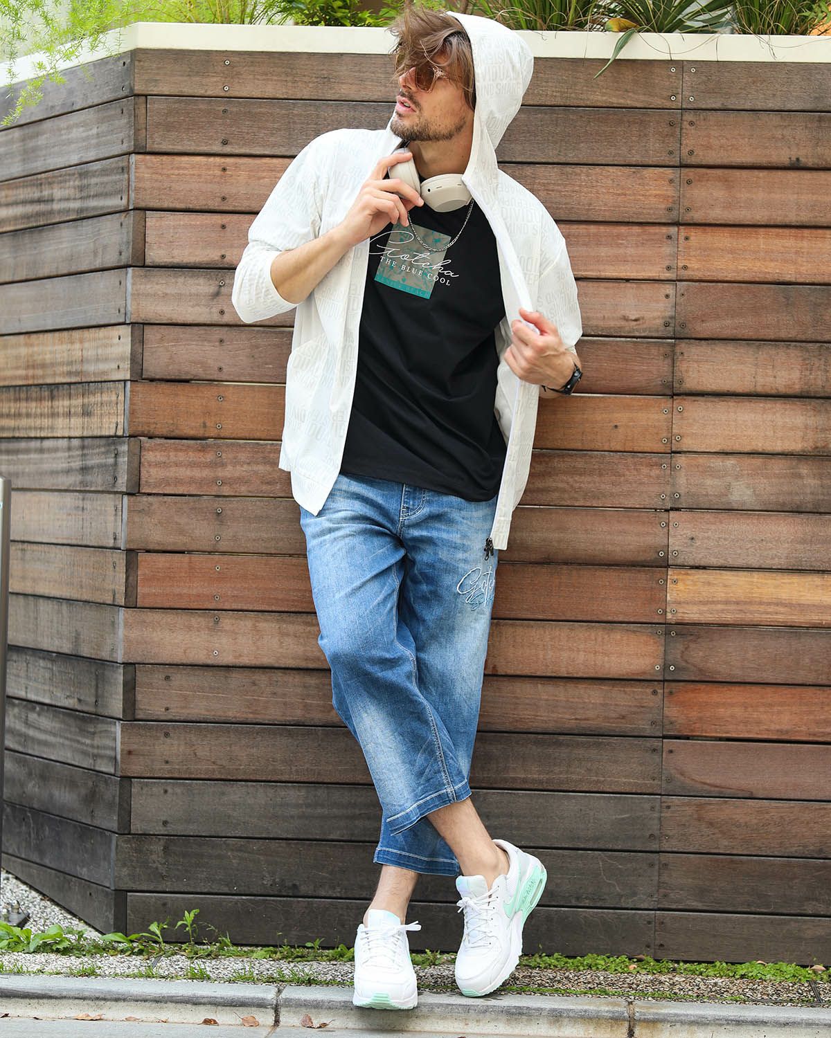 ホワイト：183cm/70kg(Lサイズ着用)