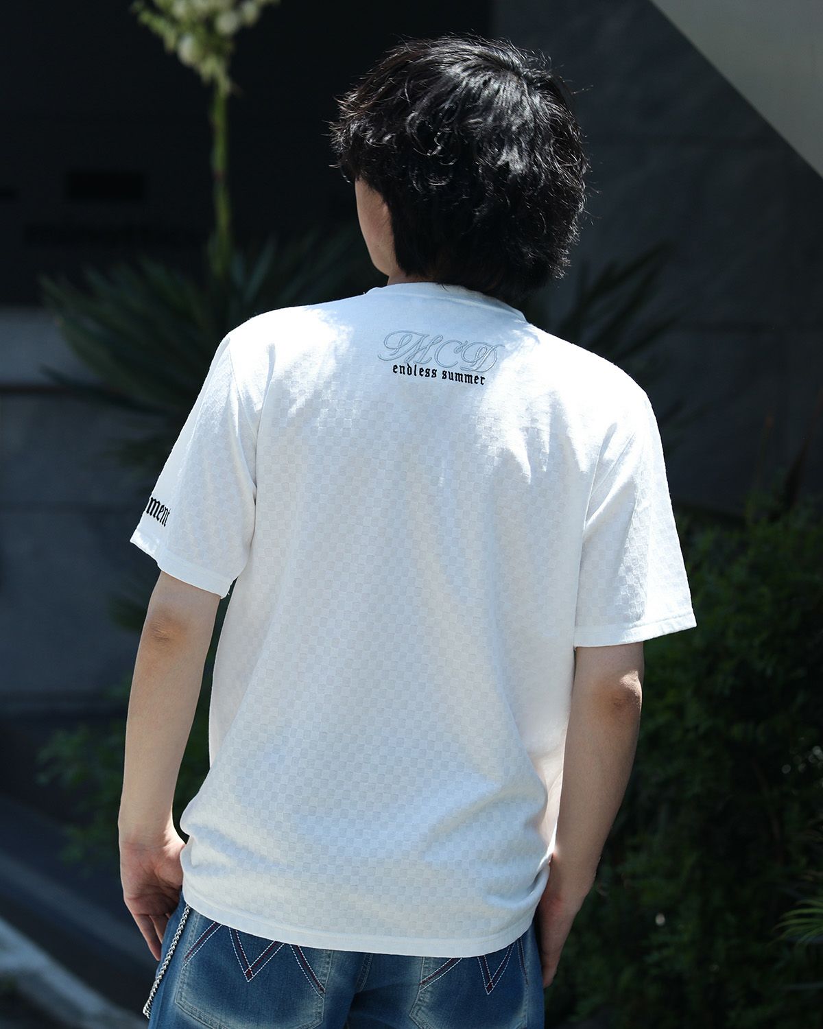 ホワイト：173cm60kg(Lサイズ着用)