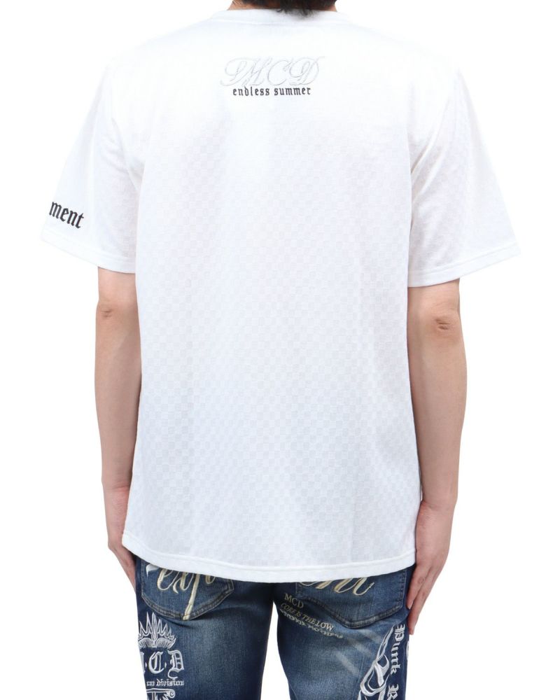 ホワイト：173cm60kg(Lサイズ着用