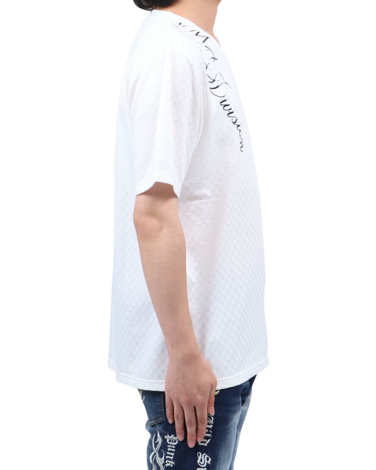 ホワイト：173cm60kg(Lサイズ着用