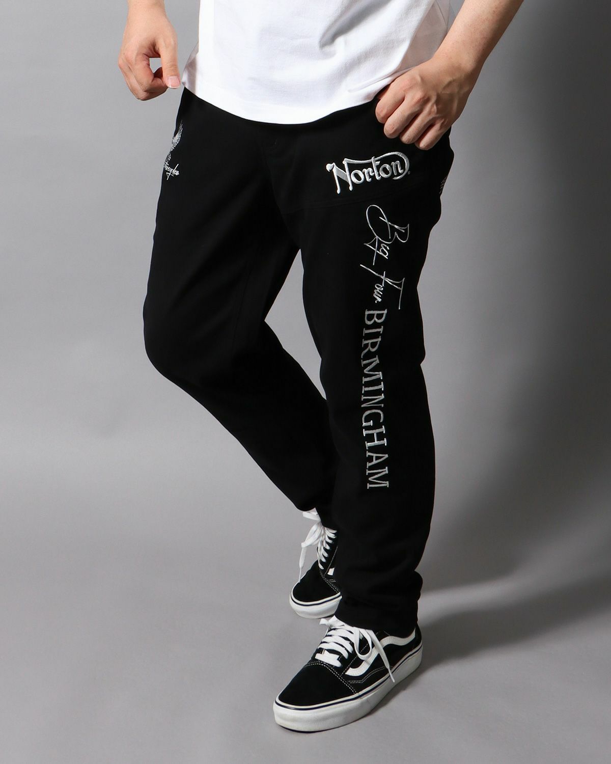 ブラック：178cm/75kg(Lサイズ着用)