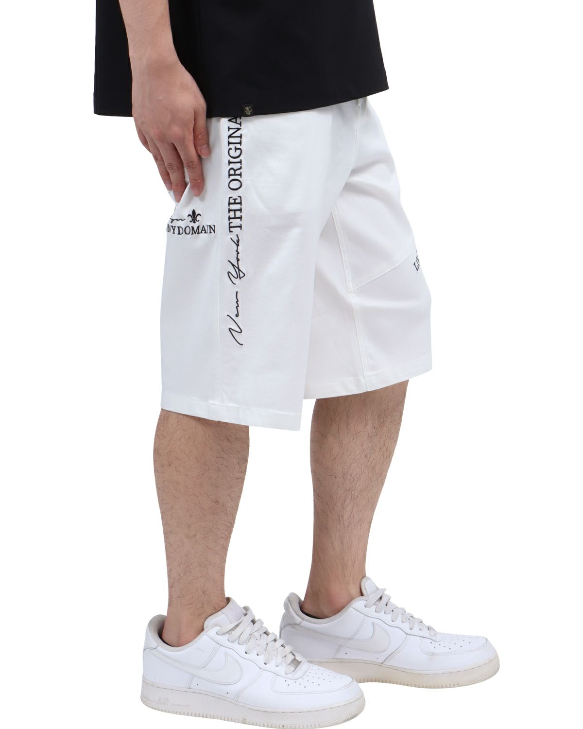 ホワイト：173cm60kg(Lサイズ着用