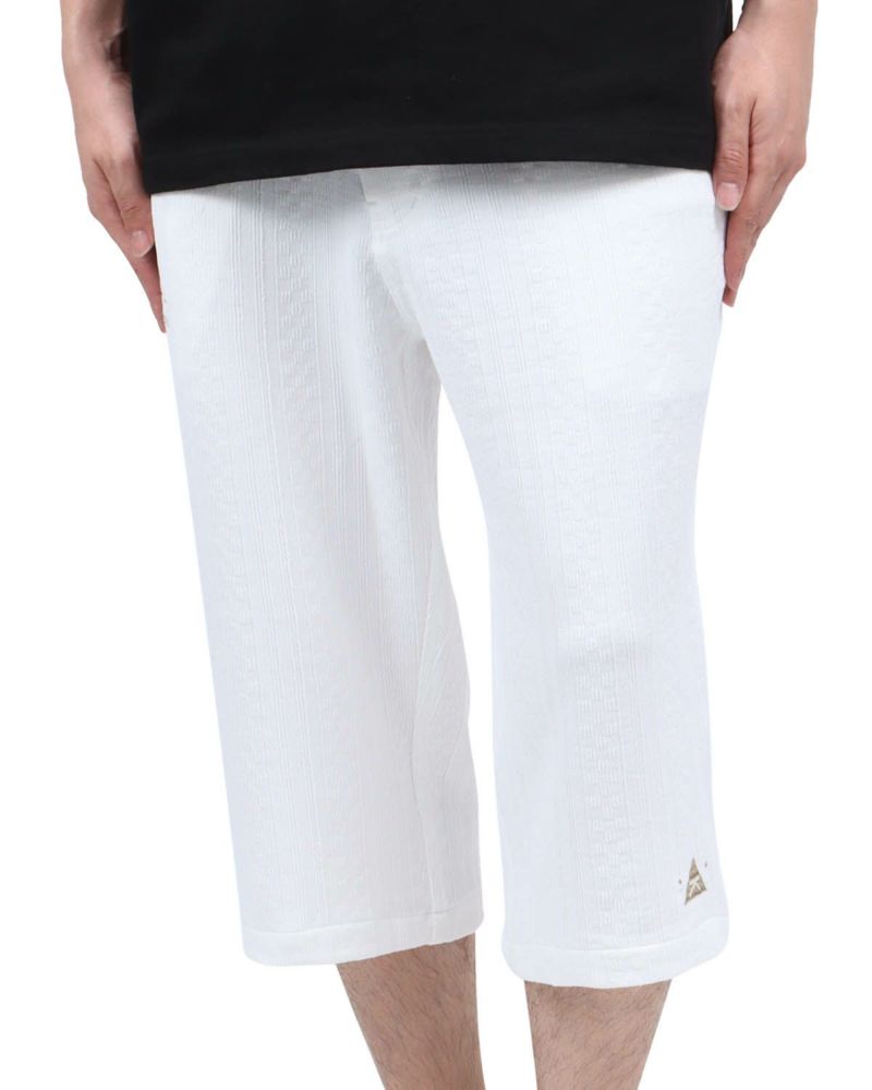 ホワイト：173cm60kg(Lサイズ着用