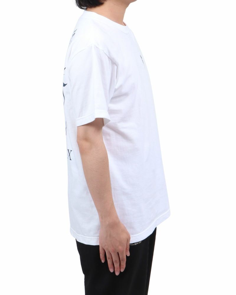 ホワイト：173cm60kg(Lサイズ着用