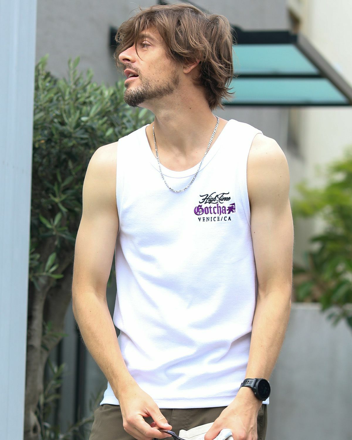 ホワイト：183cm/70kg(Lサイズ着用)