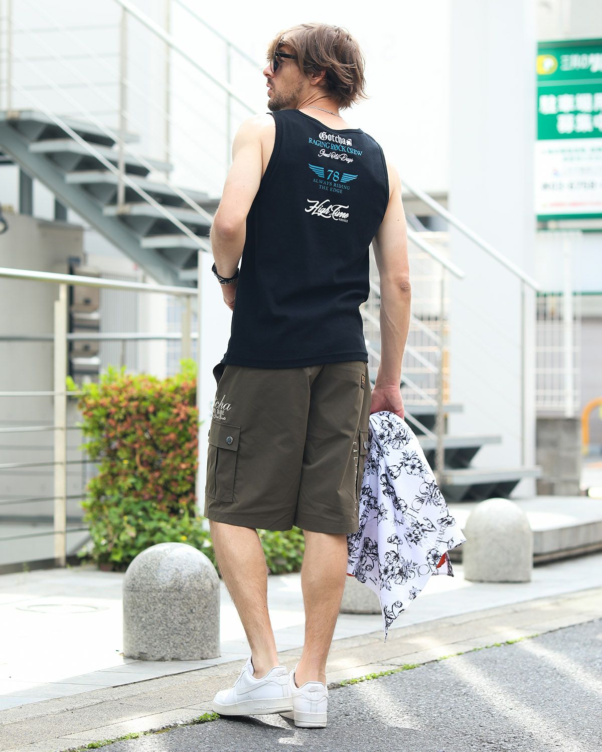 ブラック：183cm/70kg(Lサイズ着用)