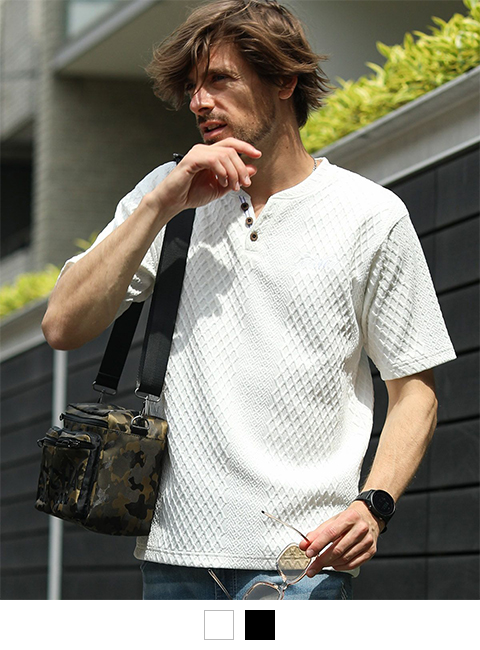 ホワイト：183cm/70kg(Lサイズ着用)