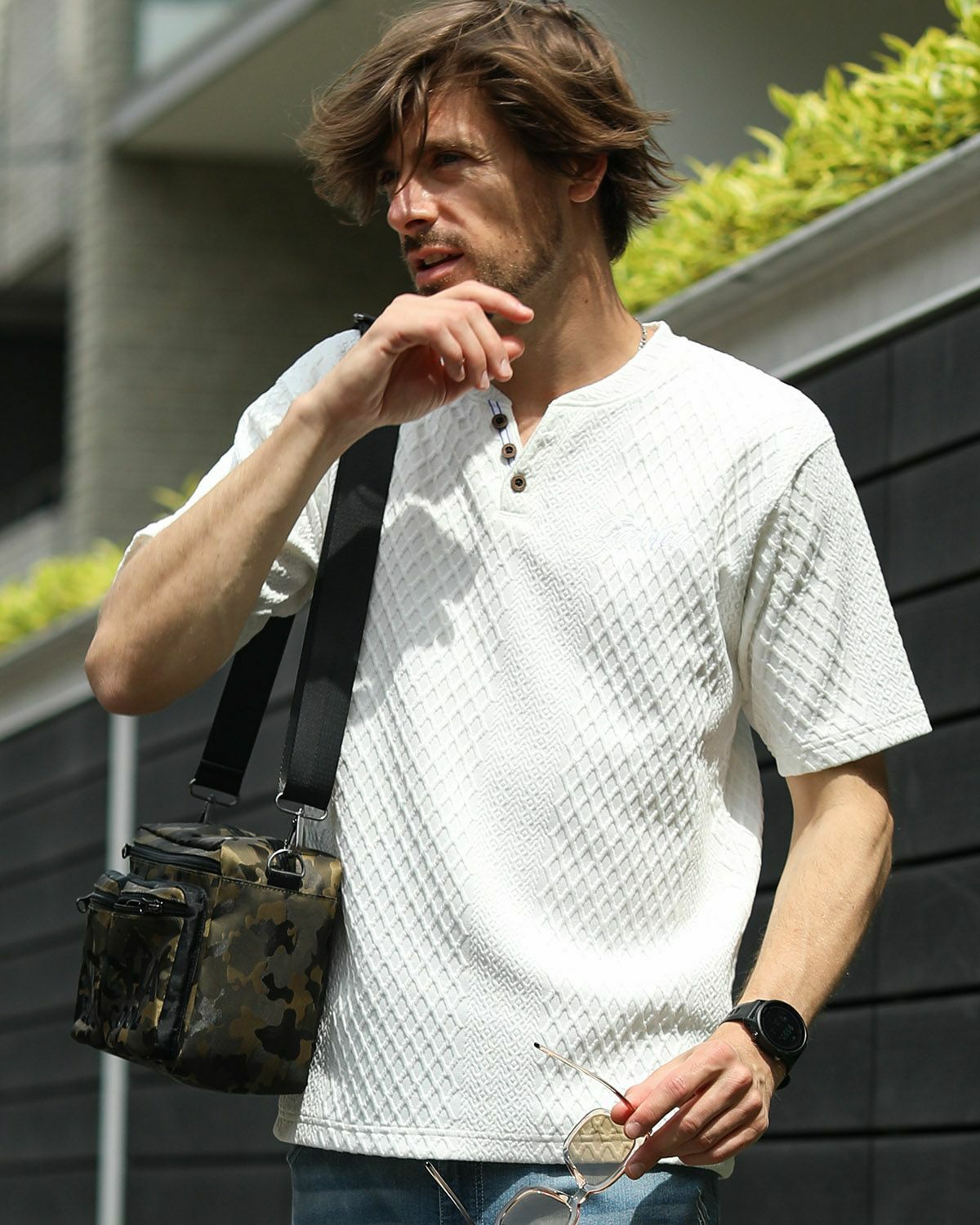 ホワイト：183cm/70kg(Lサイズ着用)