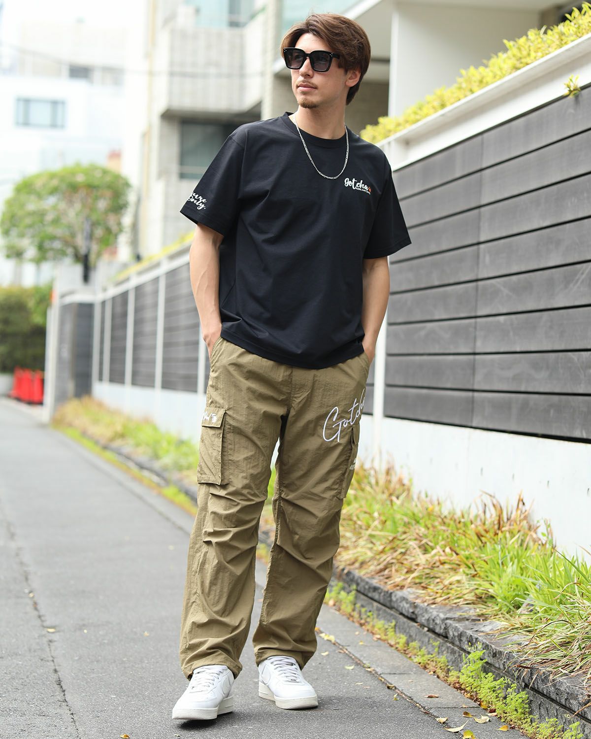 ブラック：180cm/70kg(Lサイズ着用)