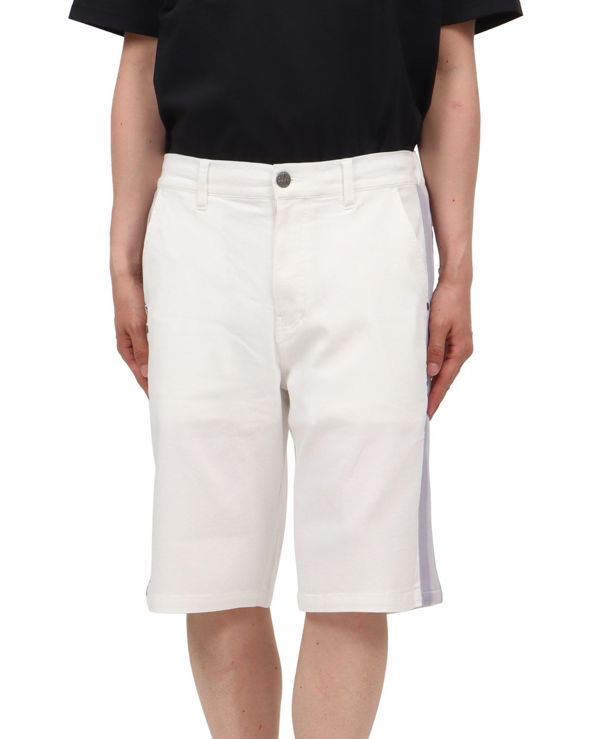 ホワイト：174cm62kg(Lサイズ着用)