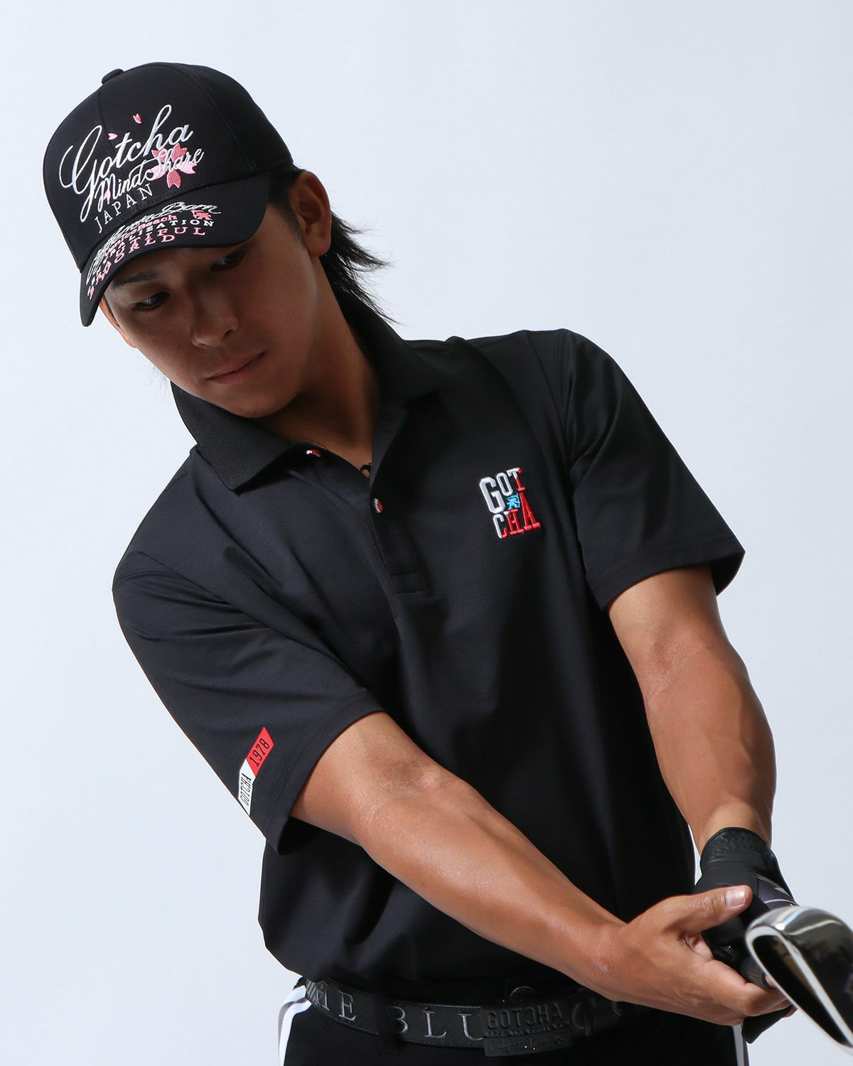 ブラック：169cm/63kg(Lサイズ着用)