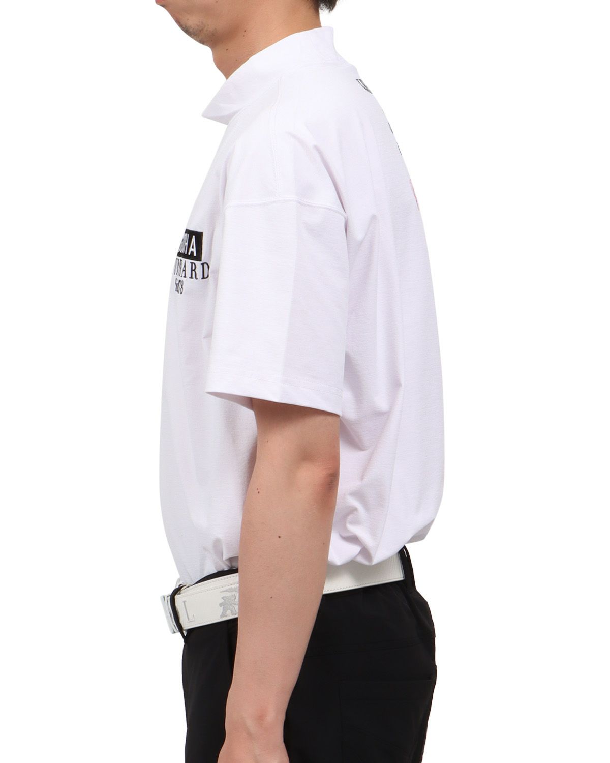 ホワイト：174cm62kg(Lサイズ着用)