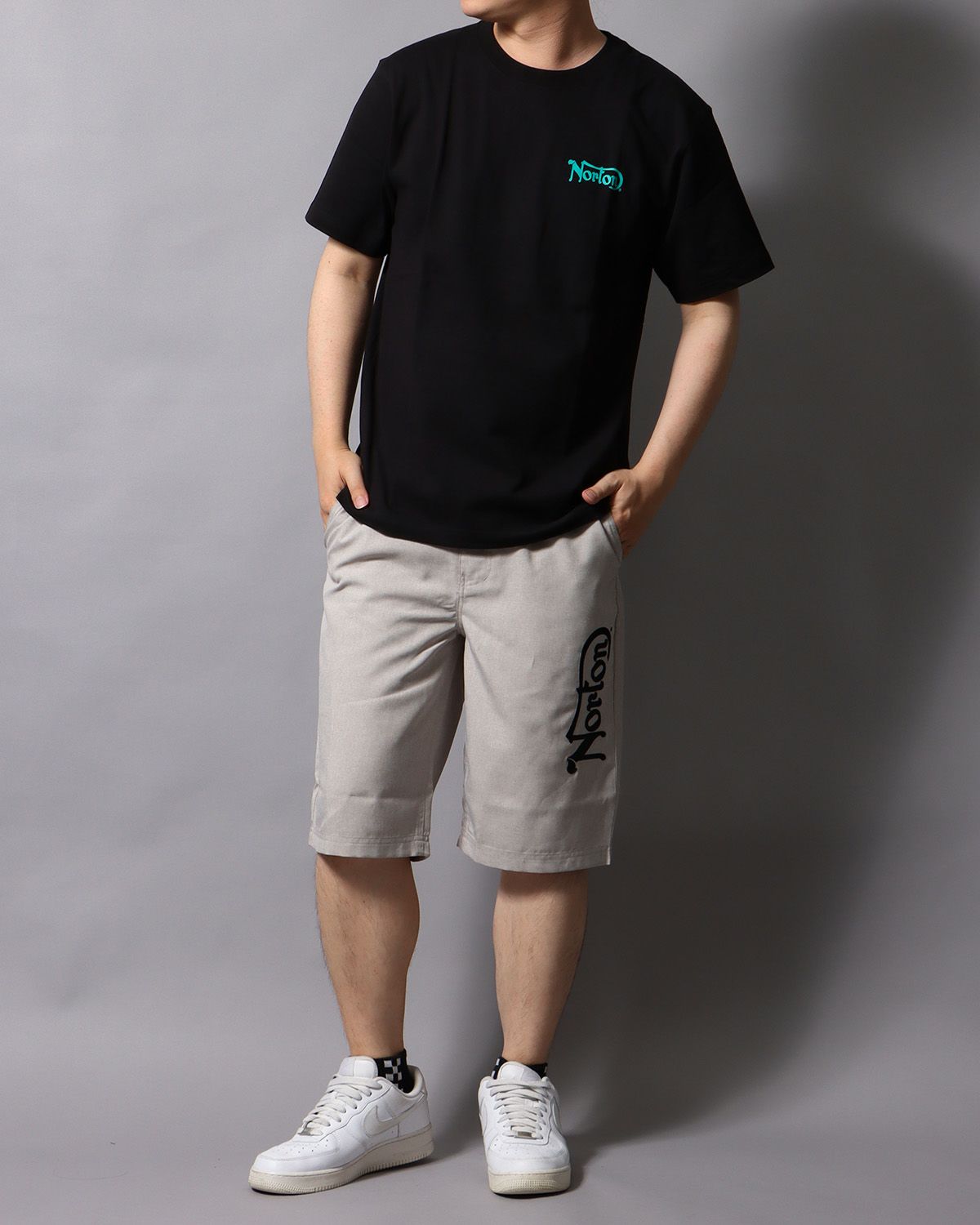 サンドベージュ：178cm/75kg(Lサイズ着用)