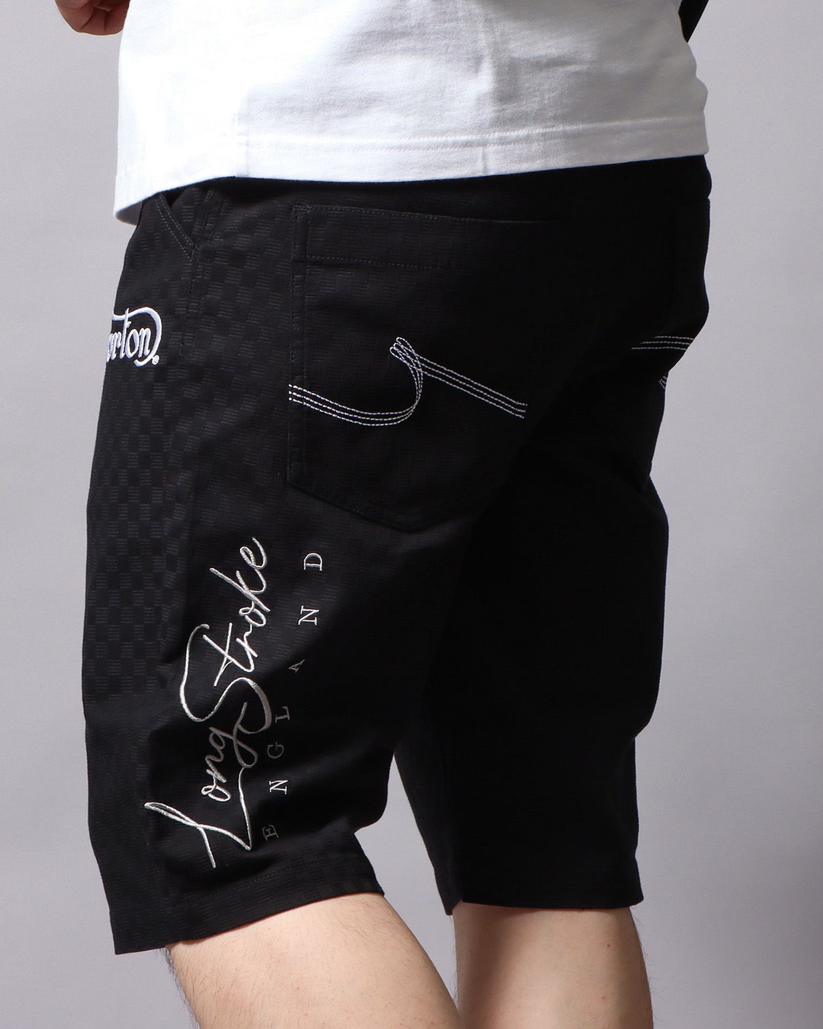 ブラック：178cm/75kg(Lサイズ着用)