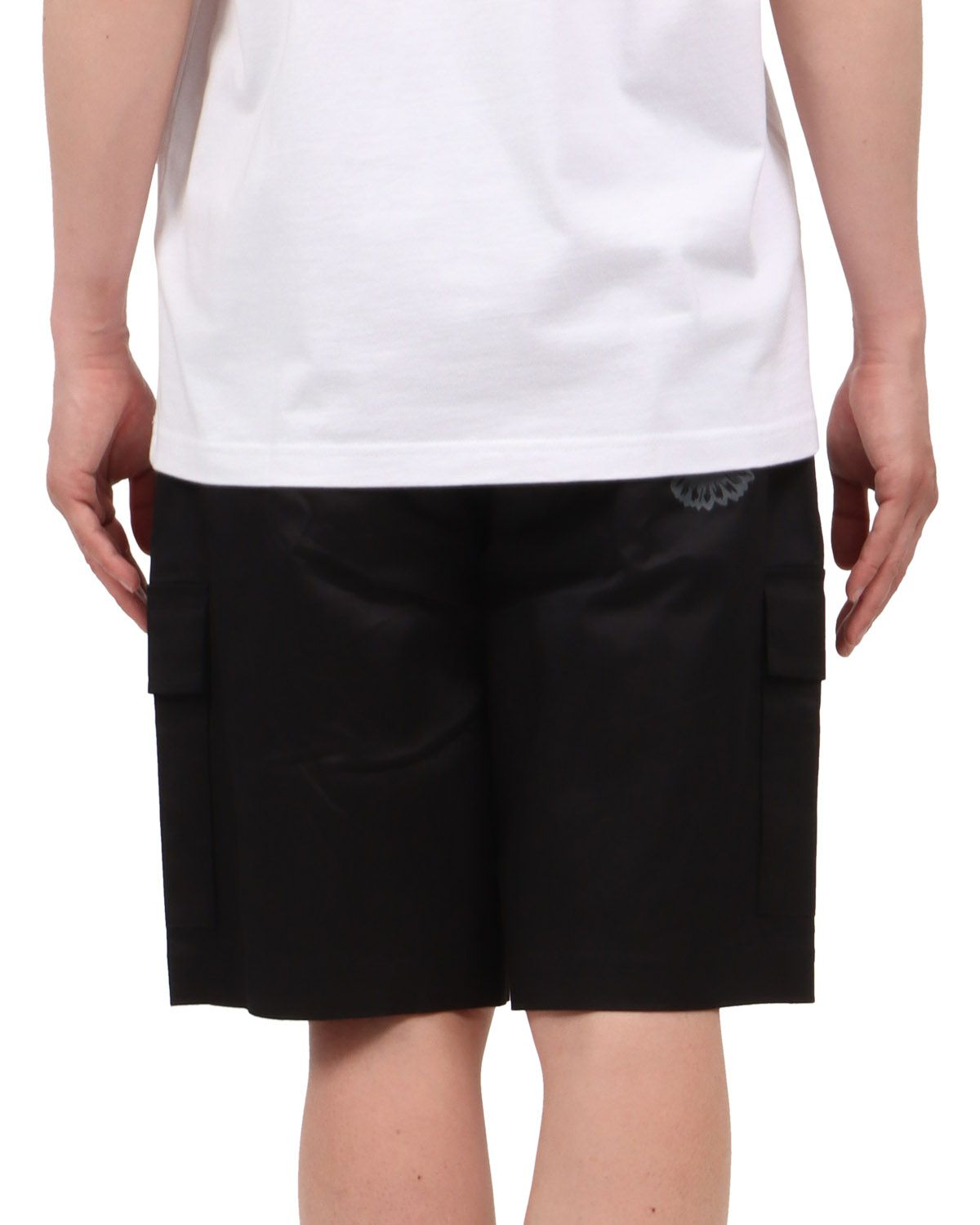 ブラック：174cm62kg(Mサイズ着用)