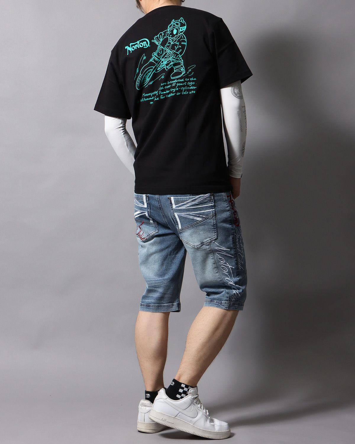 インディゴ：178cm/75kg(Lサイズ着用)