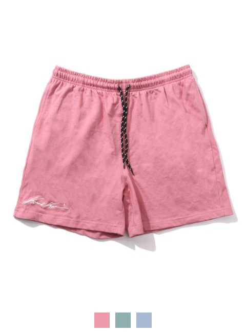 サーモンピンク