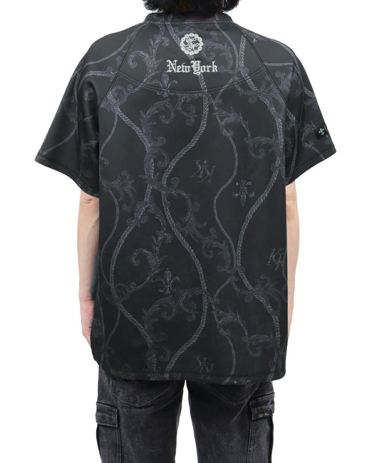 ブラック：173cm63kg(Lサイズ着用)