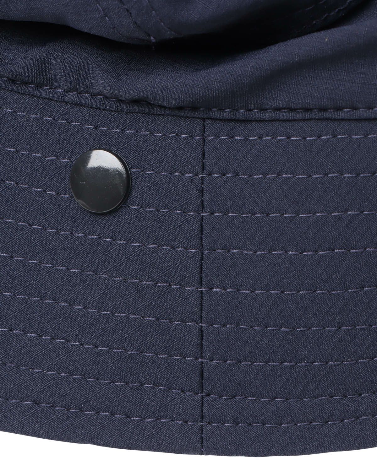 ダークネイビー