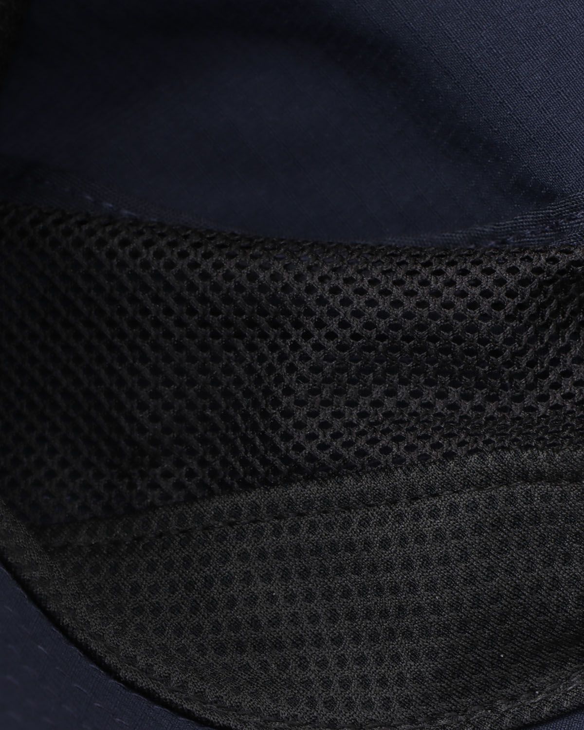 ダークネイビー