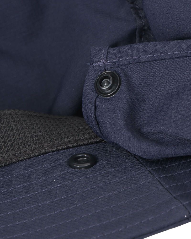 ダークネイビー