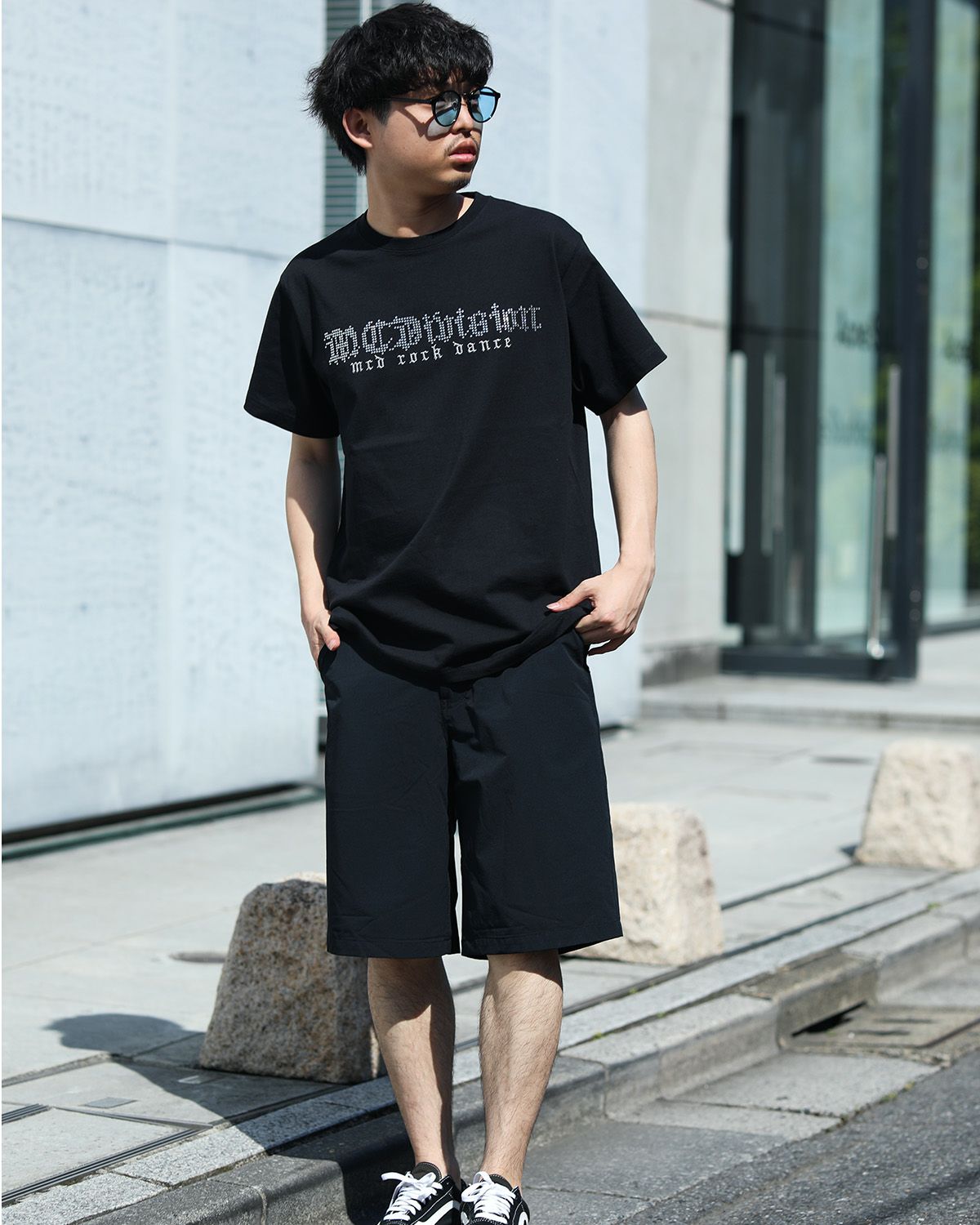 ブラック:173cm/63kg(Lサイズ着用)