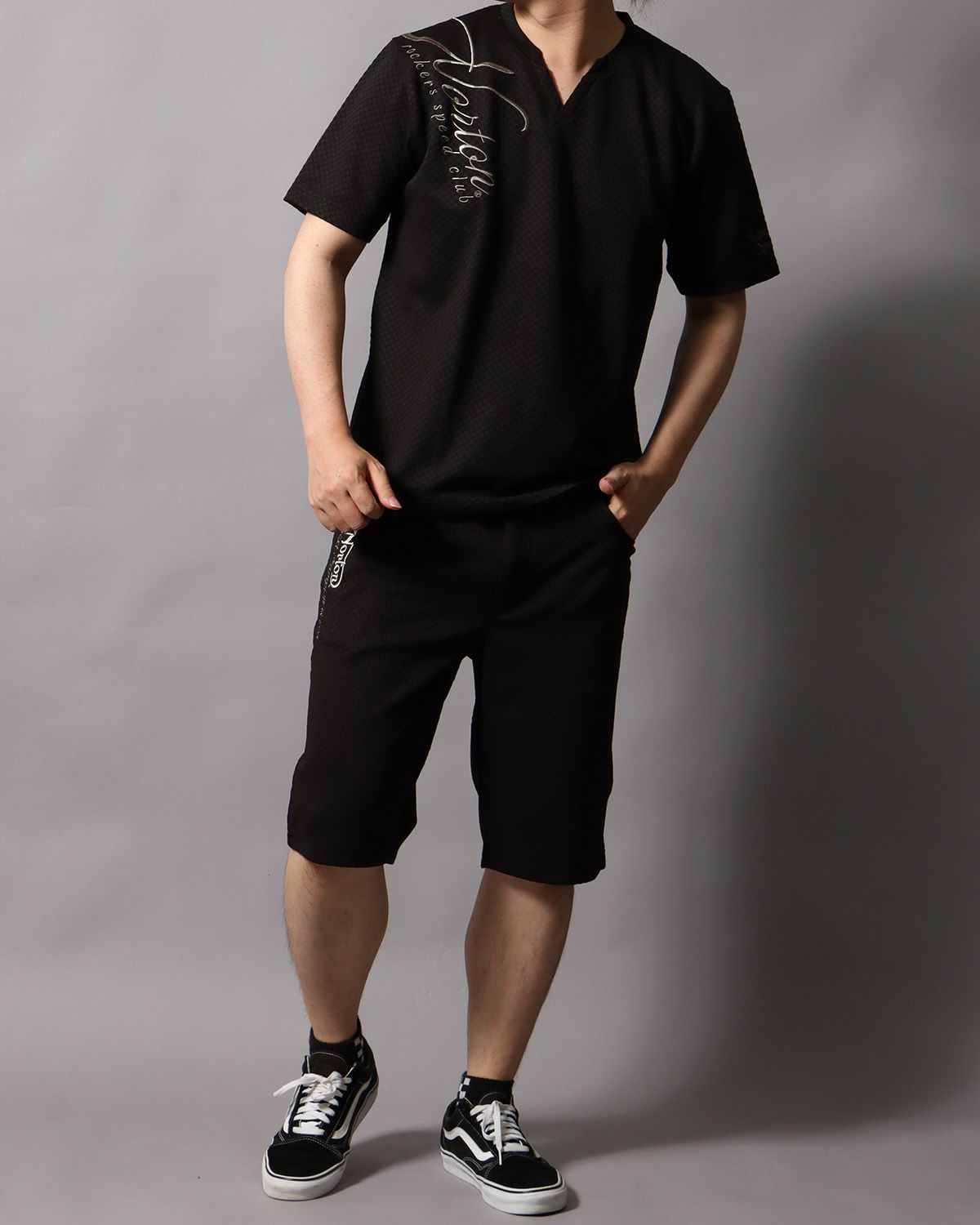 ブラック：178cm/75kg(Lサイズ着用)