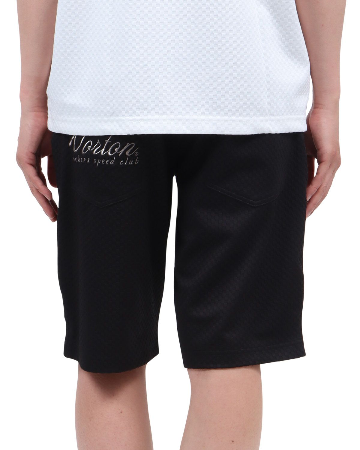 ブラック：174cm62kg(Lサイズ着用)