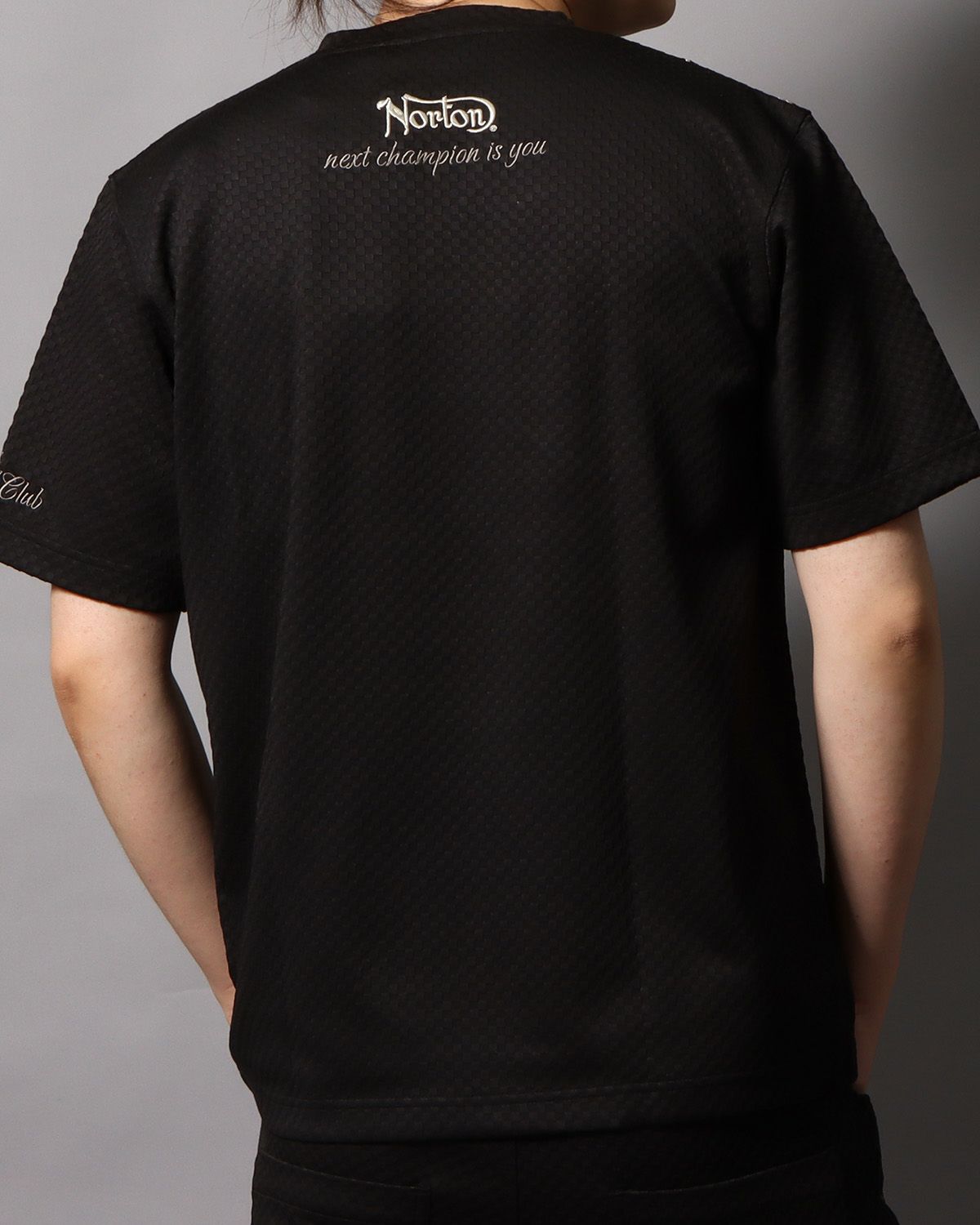 ブラック：178cm/75kg(Lサイズ着用)