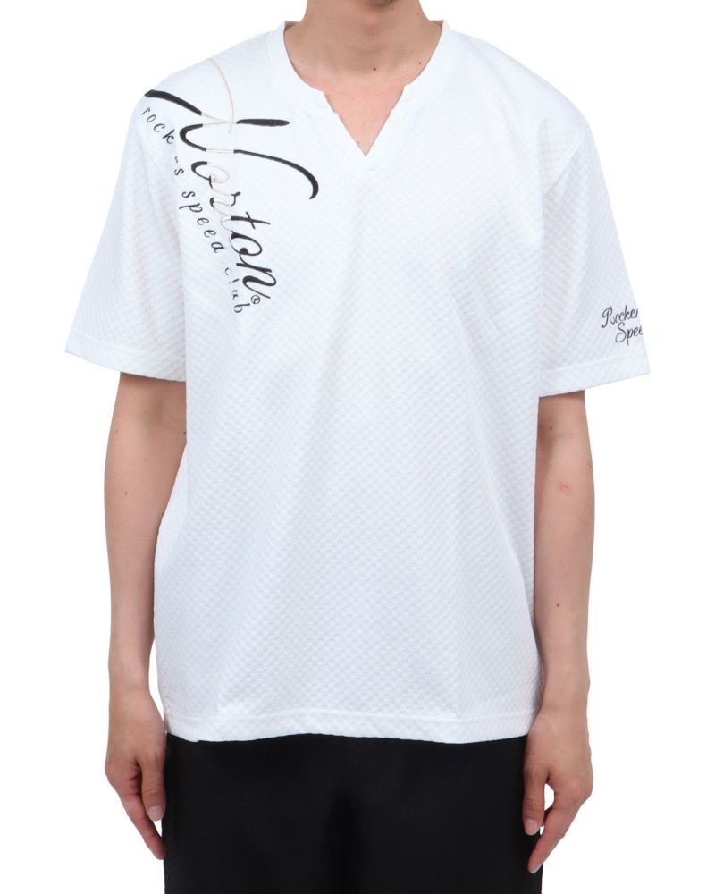 ホワイト：174cm62kg(Lサイズ着用)