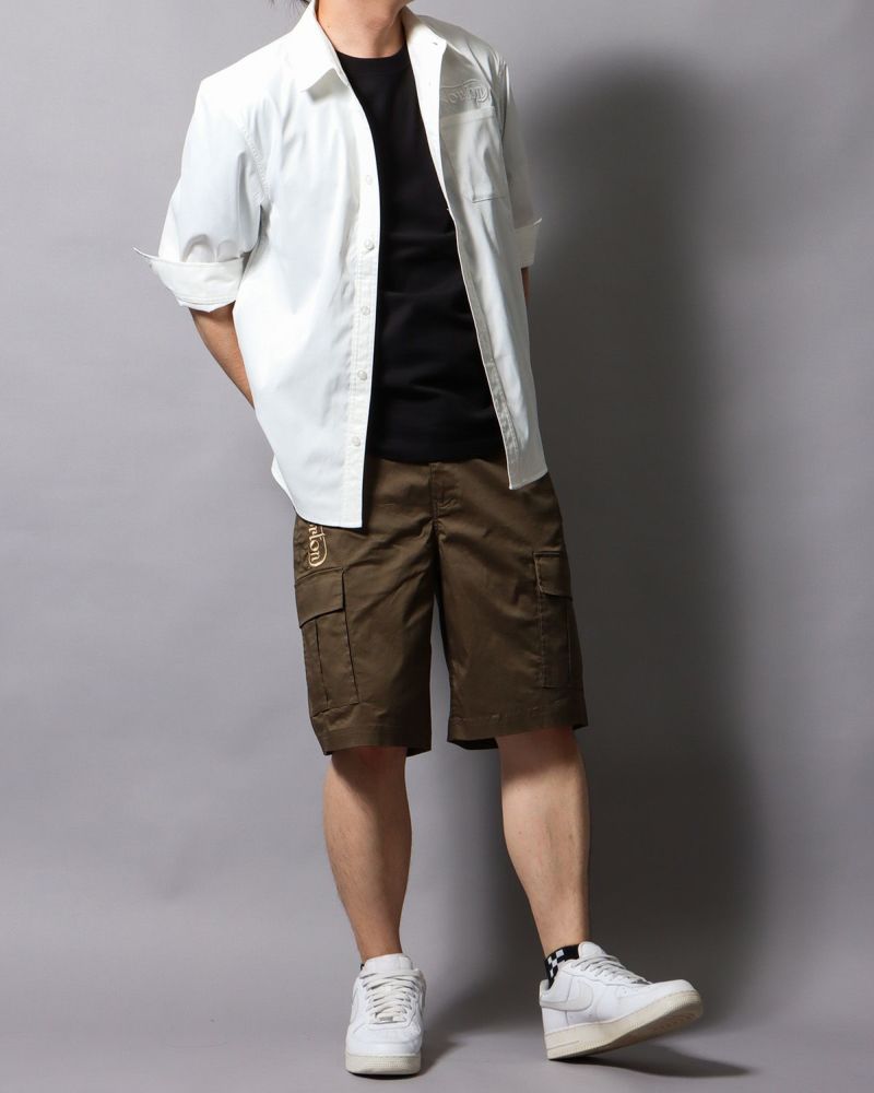 ホワイト：178cm/75kg(Lサイズ着用)