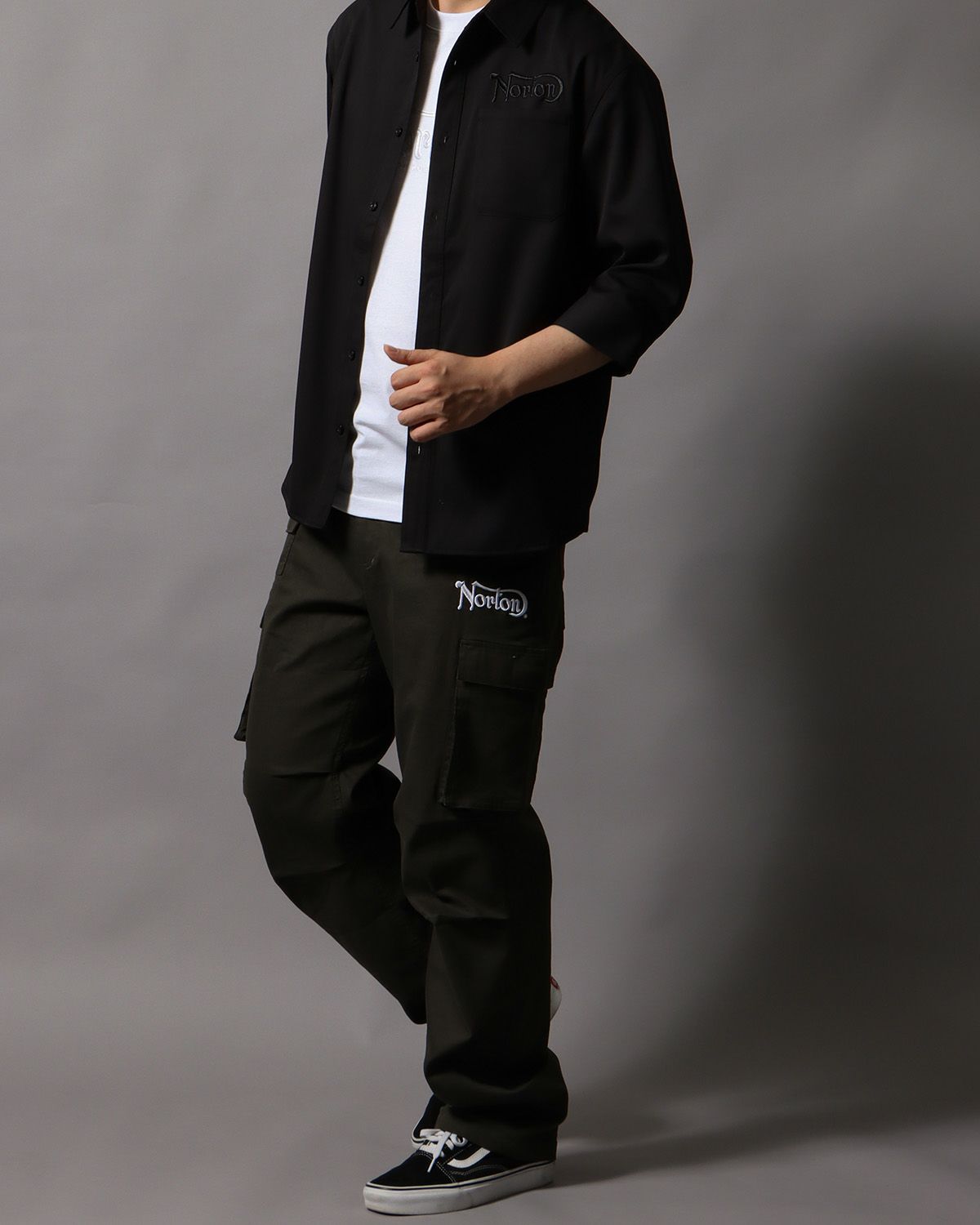 ブラック：178cm/75kg(Lサイズ着用)