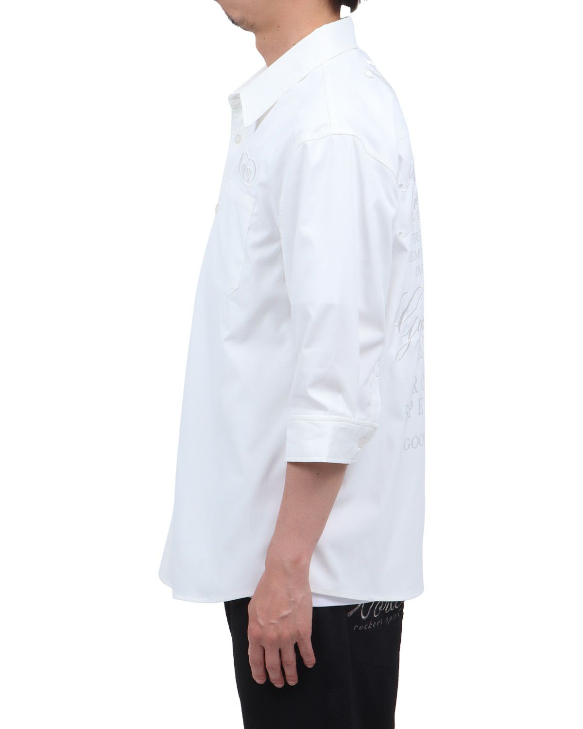 ホワイト：174cm62kg(Lサイズ着用)