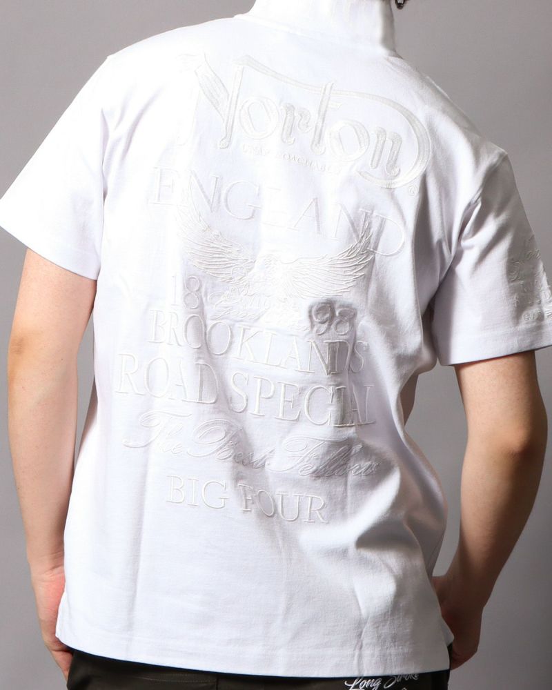 ホワイト：178cm/75kg(Lサイズ着用)