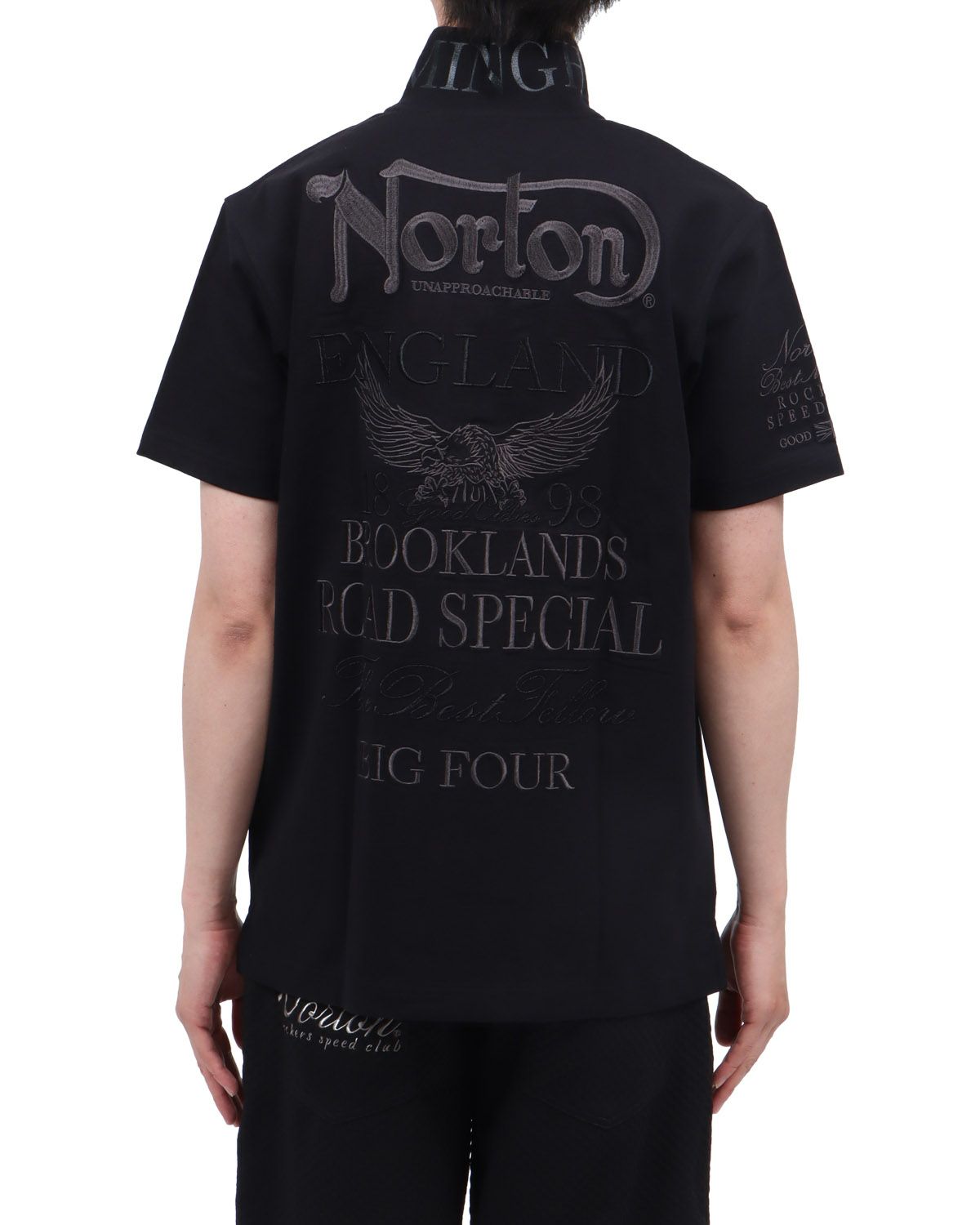 ブラック：174cm62kg(Lサイズ着用)