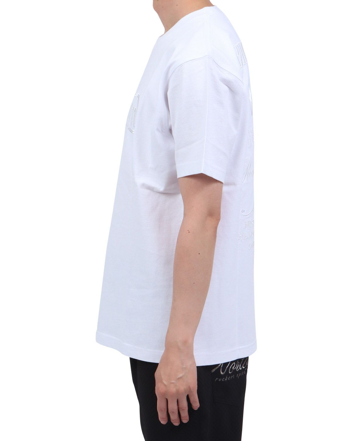 ホワイト：174cm62kg(Lサイズ着用)